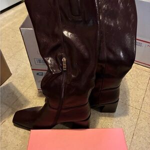 Voztoll’s Women's Knee High Boots Chunky Heel Square Toe burgundy size 9.5